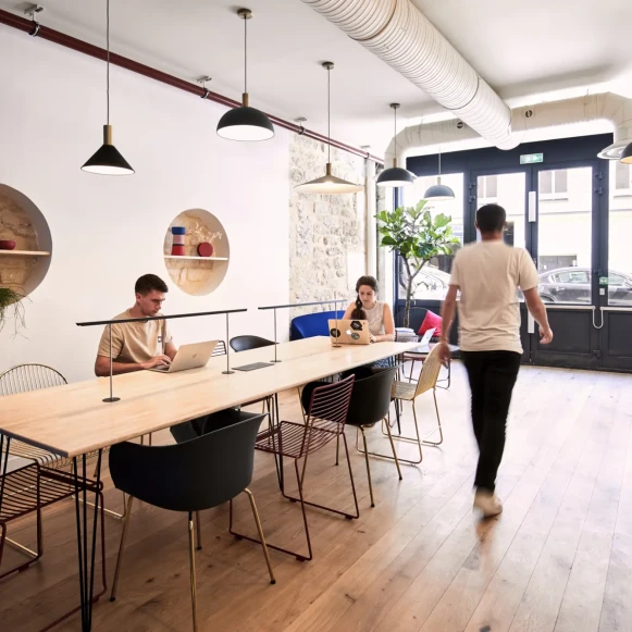 Bureau privé 50 m² 12 postes Coworking Rue du Faubourg Saint-Antoine Paris 75012 - photo 5