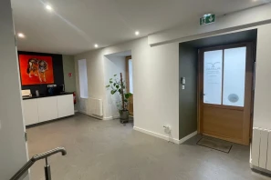 Open Space - 38640 - 2 postes - 250€