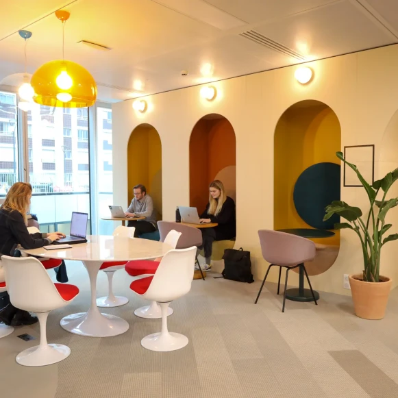 Bureau privé 28 m² 8 postes Coworking Avenue du Maine Paris 75014 - photo 8