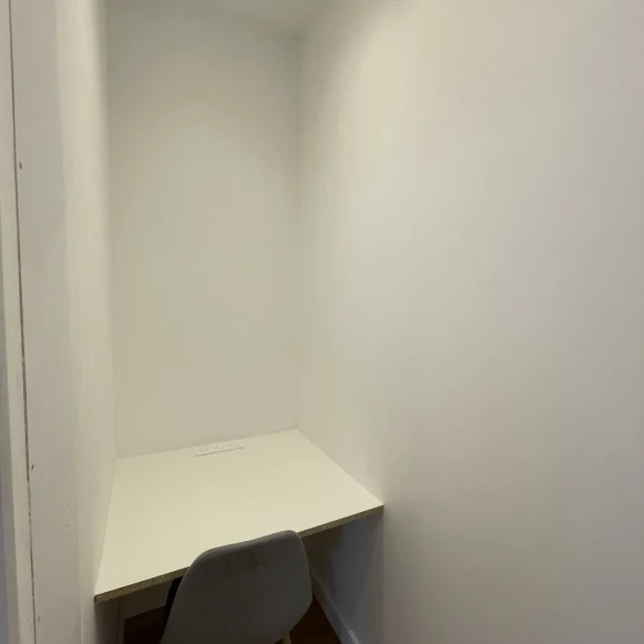 Bureau privé 50 m² 19 postes Coworking Cité Paradis Paris 75010 - photo 6