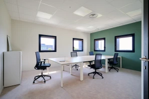 Espace indépendant - 72000 - 45 postes - 8000€