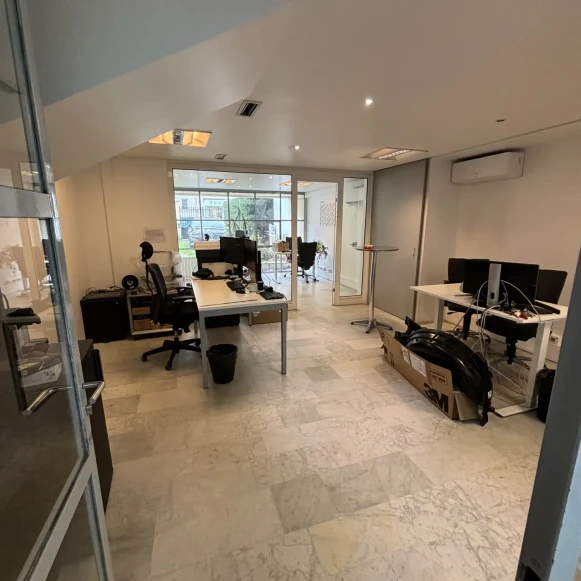 Bureau privé 42 m² 6 postes Location bureau Boulevard Saint-Denis Courbevoie 92400 - photo 4