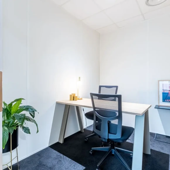 Bureau privé 9 m² 2 postes Coworking Rue Jacques Daguerre Nantes 44300 - photo 1