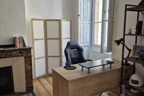 Open Space - 33000 - 3 postes - 250€