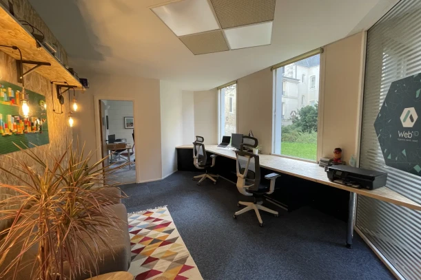 Open Space - 14000 - 1 poste - 240€