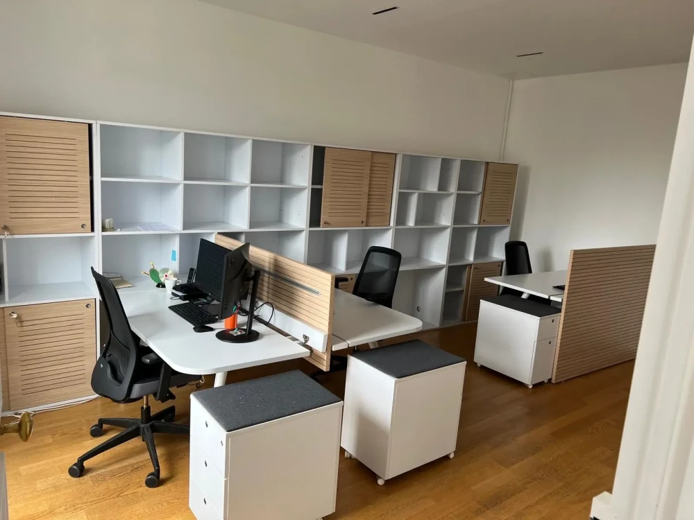 Bureau privé - 75008 - 4 postes - 3716€