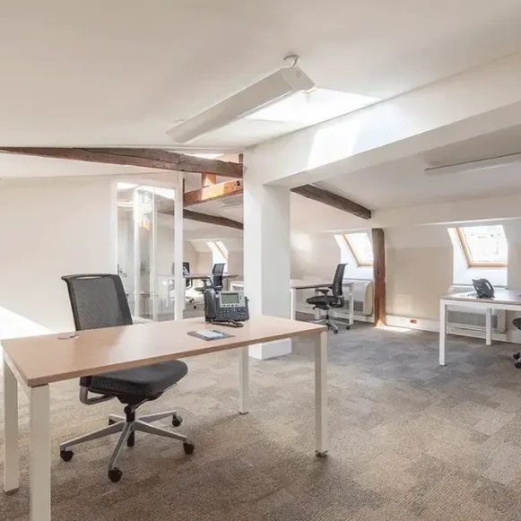 Bureau privé 44 m² 6 postes Coworking Rue Taitbout Paris 75009 - photo 6