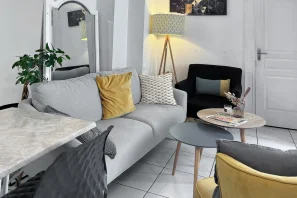 Open Space - 37000 - 10 postes - 209€