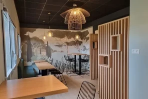 Bureau privé - 35510 - 2 postes - 833€