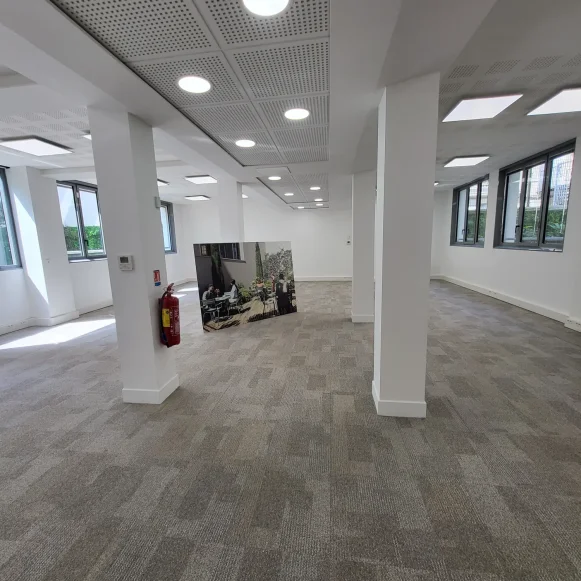 Bureau privé 4 m² 1 poste Coworking Boulevard Malesherbes Paris 75017 - photo 4
