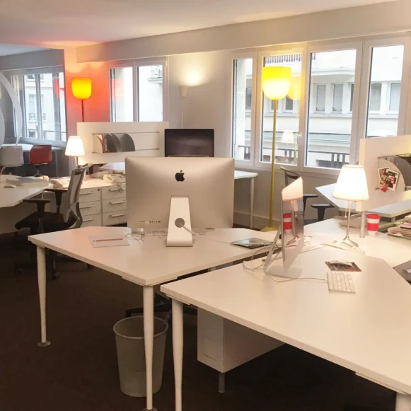 Bureau privé 85 m² 10 postes Location bureau Rue d'Armenonville Neuilly-sur-Seine 92200 - photo 1