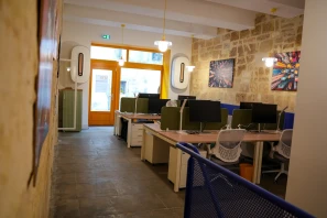 Bureau privé - 34000 - 8 postes - 2200€