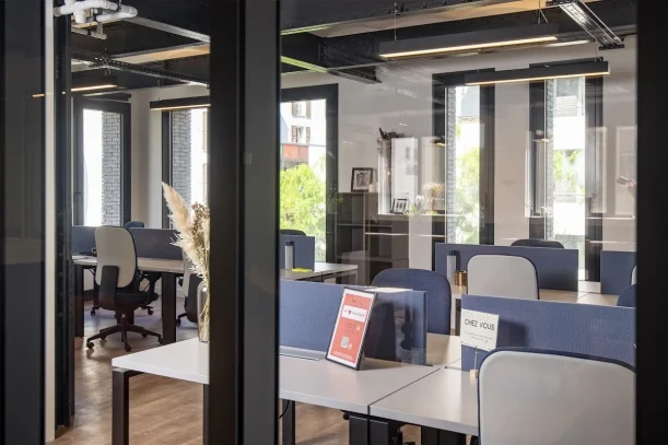 Bureau privé - 93400 - 8 postes - 3475€