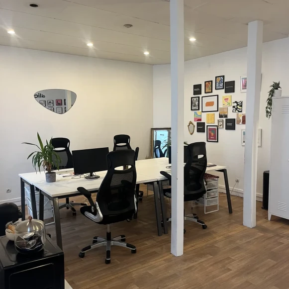 Bureau privé 37 m² 6 postes Location bureau Rue Feydeau Paris 75002 - photo 3