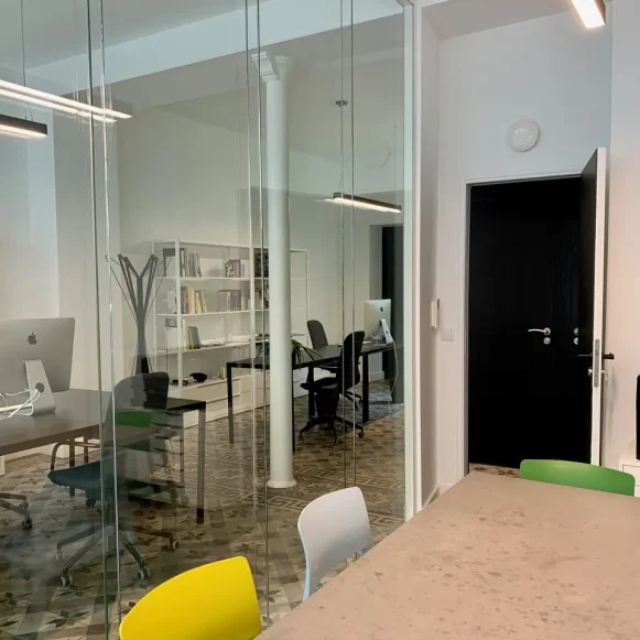 Open Space  4 postes Coworking Rue Voltaire Paris 75011 - photo 4