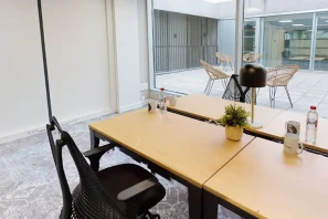 Bureau privé - 59800 - 4 postes - 1934€