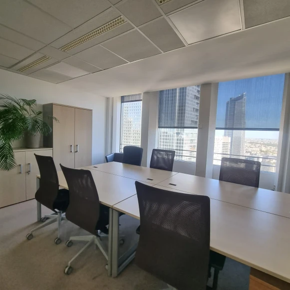 Bureau privé 20 m² 4 postes Location bureau Terrasse Boieldieu Puteaux 92800 - photo 1