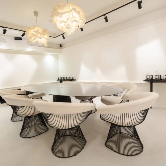 Bureau privé 35 m² 9 postes Location bureau Rue Saint-Dominique Paris 75007 - photo 6