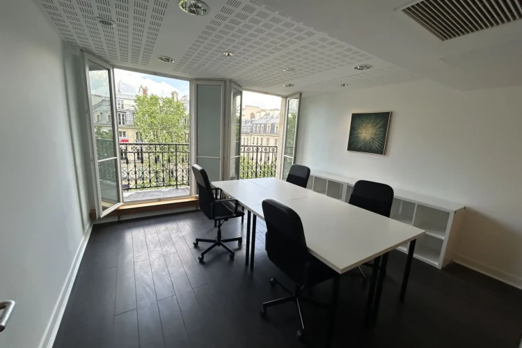 Espace indépendant - 75008 - 22 postes - 9000€