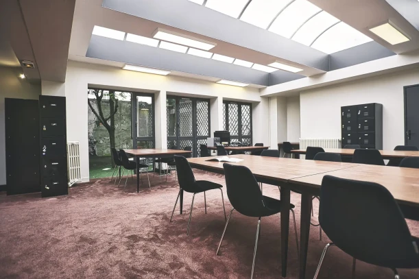 Espace indépendant - 75008 - 45 postes - 27000€
