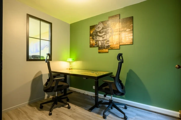 Bureau privé - 25200 - 2 postes - 500€
