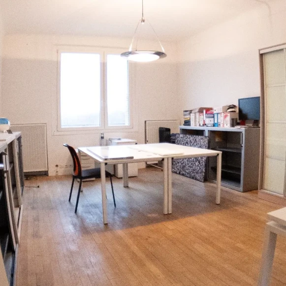 Bureau privé 25 m² 6 postes Coworking Avenue Michelet Saint-Ouen-sur-Seine 93400 - photo 1