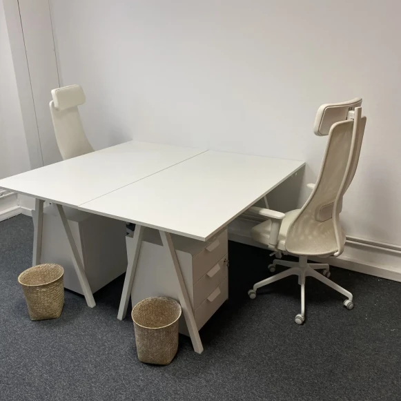 Bureau privé 13 m² 2 postes Coworking Rue de la Cousinerie Villeneuve-d'Ascq 59650 - photo 2