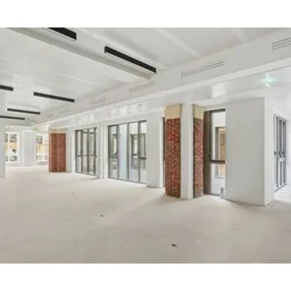 Bureau privé 200 m² 30 postes Location bureau Cité Paradis Paris 75010 - photo 4