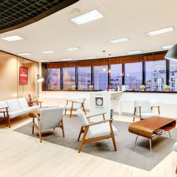 Bureau privé 42 m² 5 postes Location bureau Avenue Georges Pompidou Levallois-Perret 92300 - photo 1