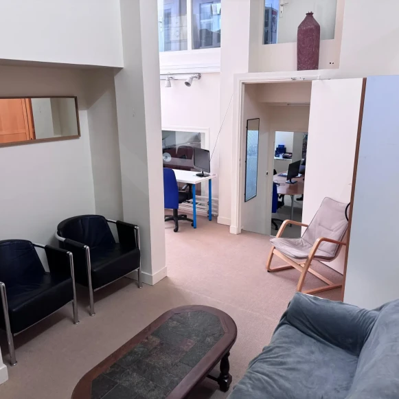 Espace indépendant 170 m² 25 postes Location bureau Sente de la Pyramide Boulogne-Billancourt 92100 - photo 5