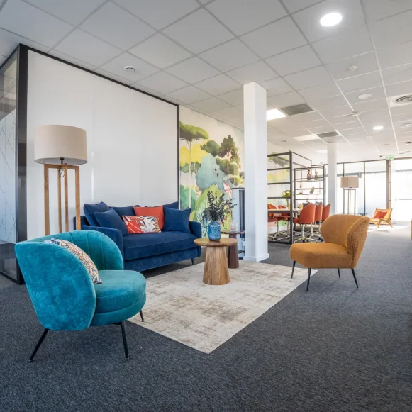 Bureau privé 5 m² 1 poste Coworking Allée Alexandre Borodine Saint-Priest 69791 - photo 2