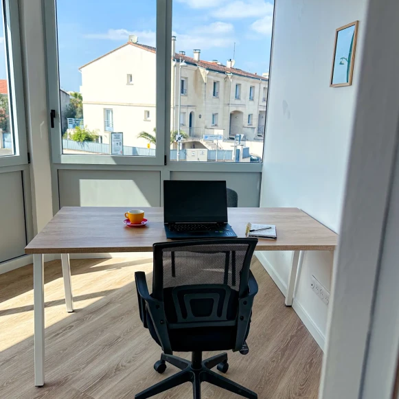 Bureau privé 10 m² 1 poste Location bureau Rue Théophile Gautier Le Bouscat 33110 - photo 4