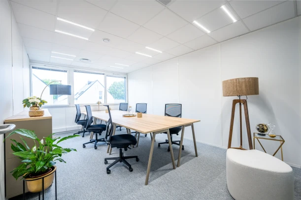 Bureau privé - 35170 - 6 postes - 1068€