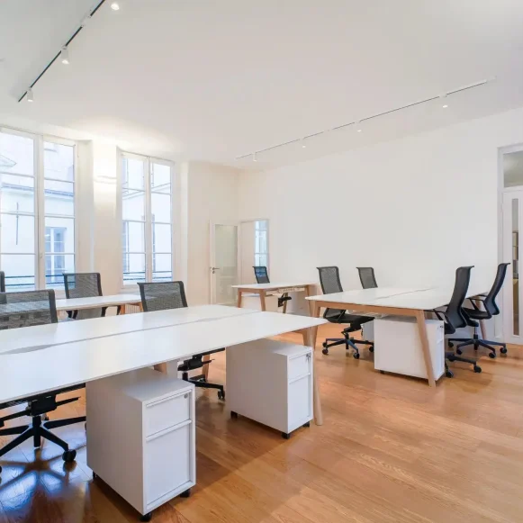 Espace indépendant 190 m² 31 postes Location bureau Rue des Archives Paris 75003 - photo 5