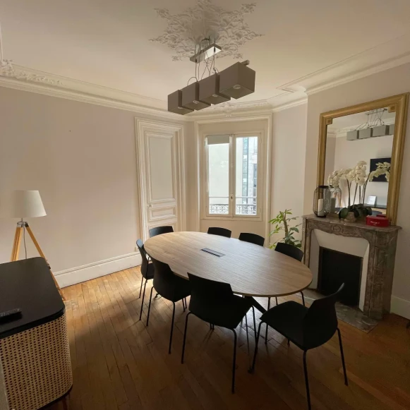 Bureau privé 14 m² 2 postes Location bureau Rue d'Édimbourg Paris 75008 - photo 3