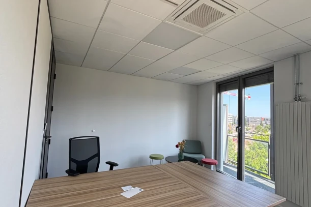 Bureau privé - 54000 - 3 postes - 1238€