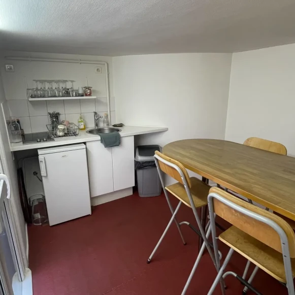 Bureau privé 32 m² 4 postes Location bureau Rue des Petits Champs Paris 75002 - photo 8