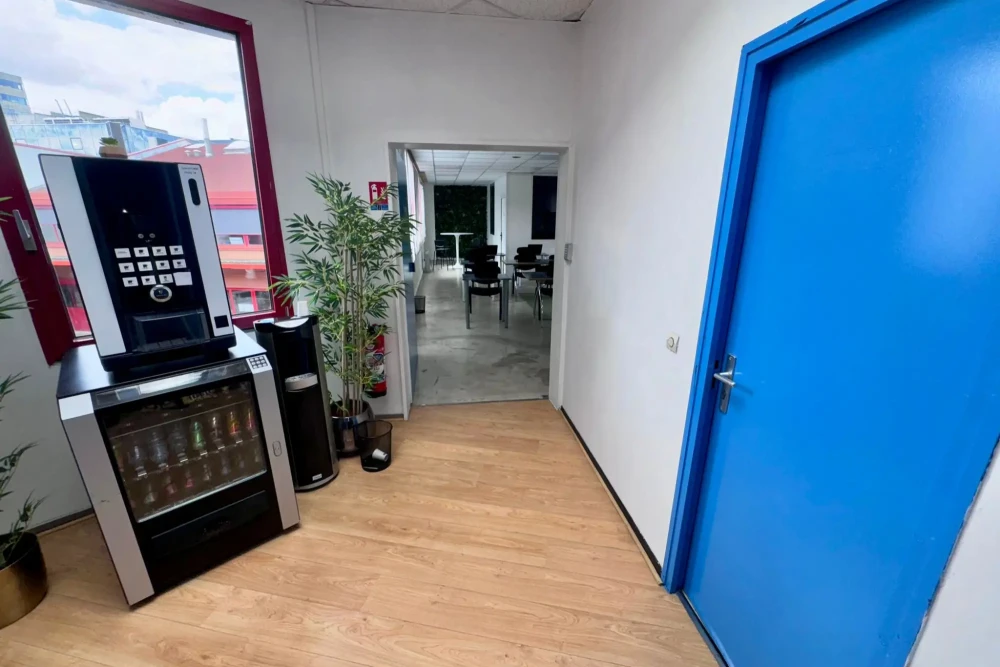 Espace indépendant - 93100 - 31 postes - 2500€