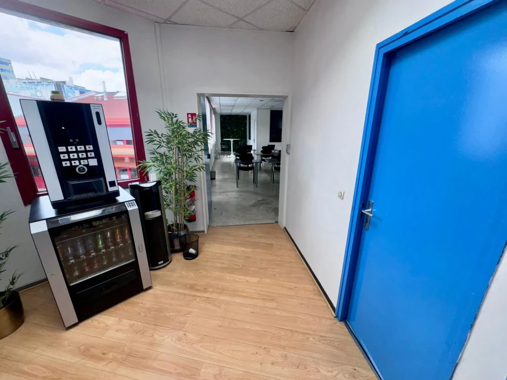 Espace indépendant - 93100 - 20 postes - 2500€