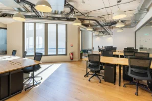 Bureau privé - 75008 - 5 postes - 4347€