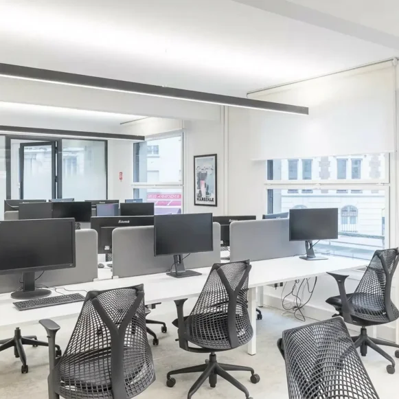Espace indépendant 160 m² 24 postes Coworking Rue Joseph Sansboeuf Paris 75008 - photo 6