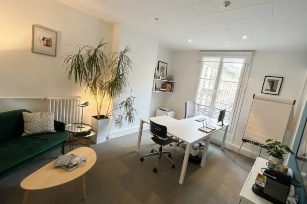 Bureau privé - 75001 - 4 postes - 1680€