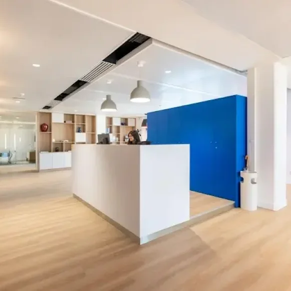 Bureau privé 28 m² 8 postes Location bureau Rue du Château des Rentiers Paris 75013 - photo 1