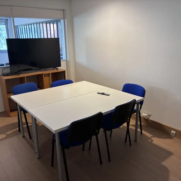 Bureau privé 10 m² 2 postes Location bureau Avenue Joannès Masset Lyon 69009 - photo 4