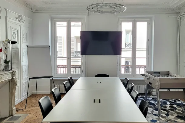 Bureau privé - 75009 - 4 postes - 2400€