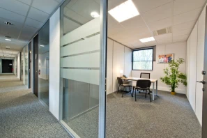 Bureau privé - 38200 - 1 poste - 385€