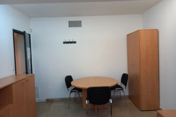 Bureau privé - 13008 - 2 postes - 600€