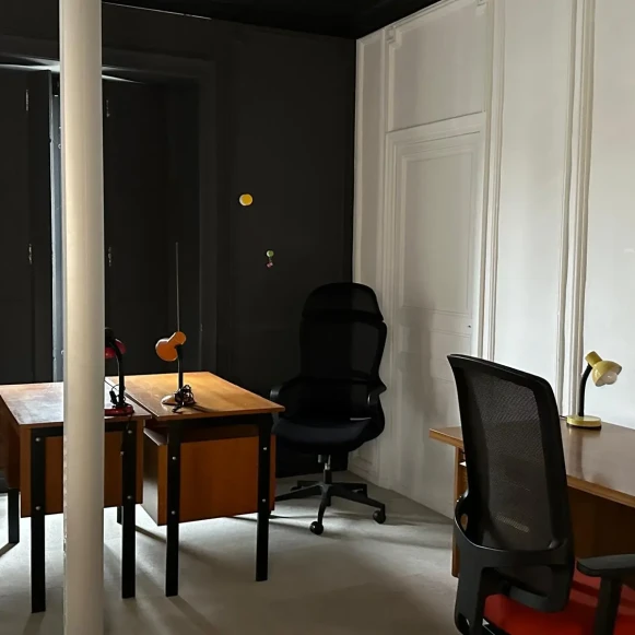 Bureau privé 21 m² 4 postes Location bureau Rue Paul Bert Angers 49000 - photo 11