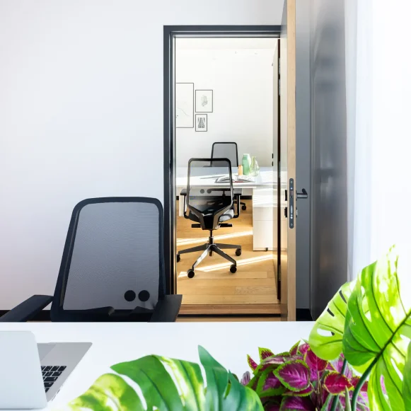 Bureau privé 15 m² 4 postes Location bureau Boulevard Voltaire Paris 75011 - photo 8