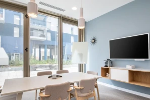 Bureau privé - 06200 - 3 postes - 1755€